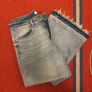 Modern Wide Leg Crop Jeans